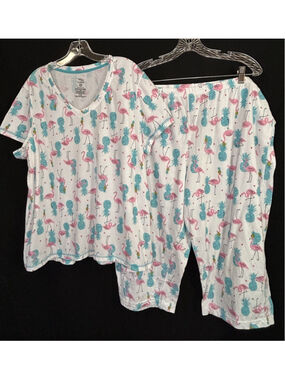 Secret Treasures Lounge Pajamas Set Capri Pants Shirt Pink Flaminos 18/20 Plus
